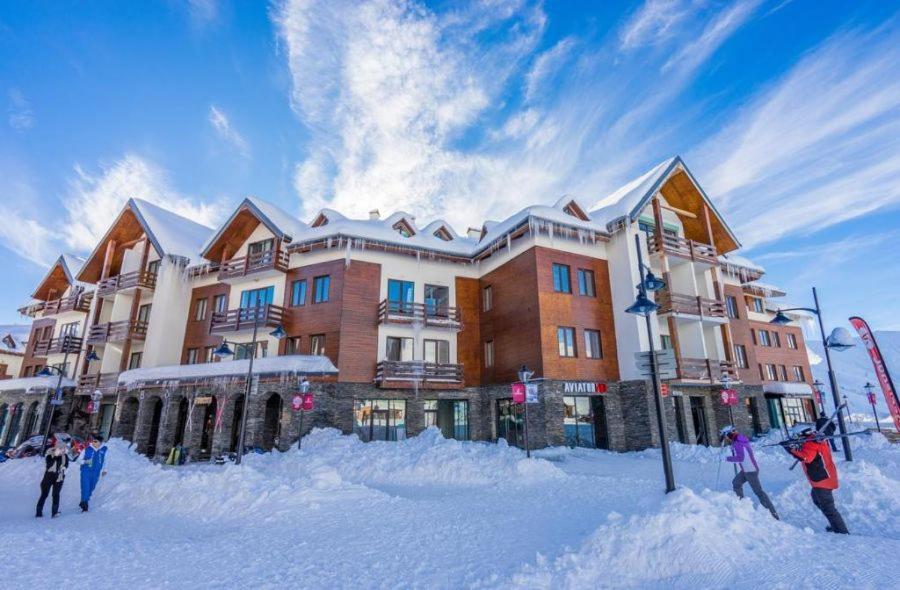 New Gudauri Suites By Gudauri Travel Exterior photo
