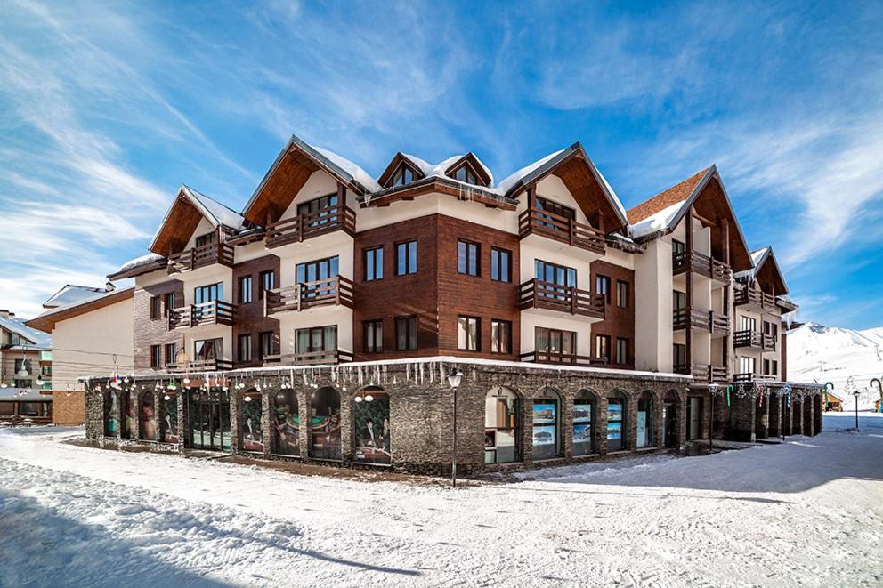 New Gudauri Suites By Gudauri Travel Exterior photo